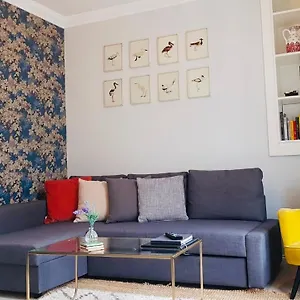 https://willoughby-apartment.tophotelsbath.com